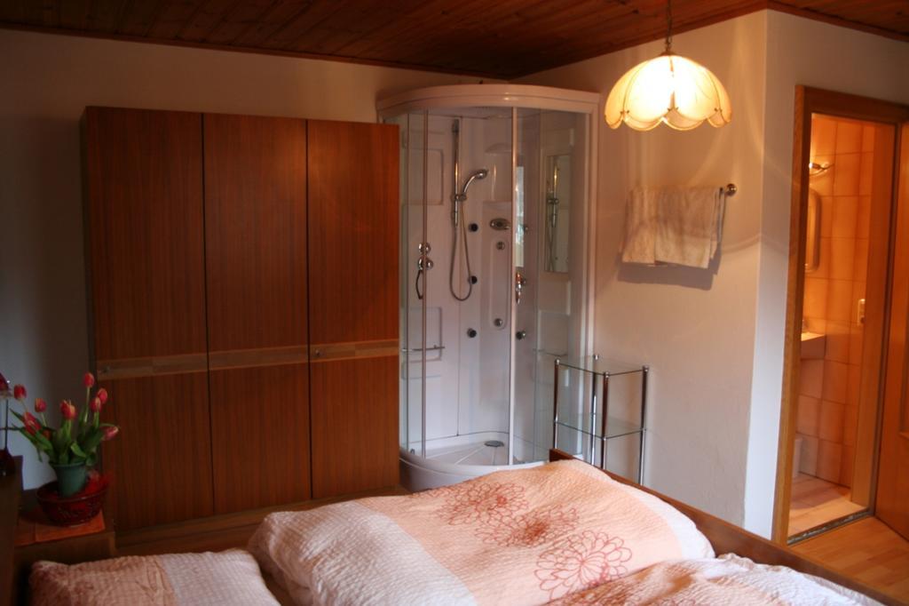 Ferienwohnungen Grabnerbauer Mondsee Bilik gambar